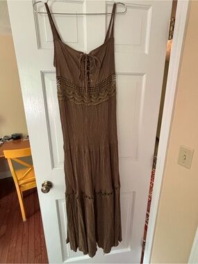 Olive Green Lace-Trim Maxi Dress with Spaghetti Straps